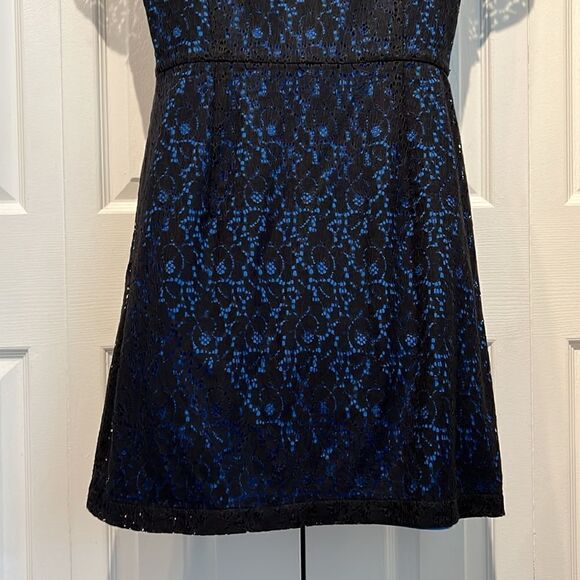 Levi’s Black Lace/Blue Lined‎ Cap Sleeve Dress Size 8 - Picture 11 of 14
